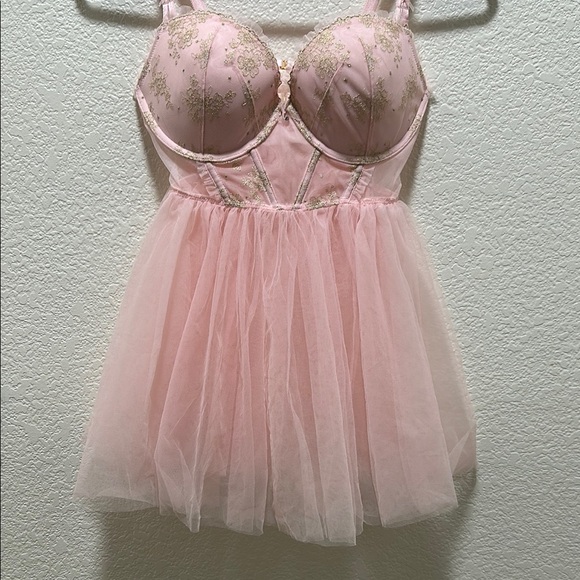 Victoria's Secret Pink Chemise with Lace and Tulle - Picture 1 of 6